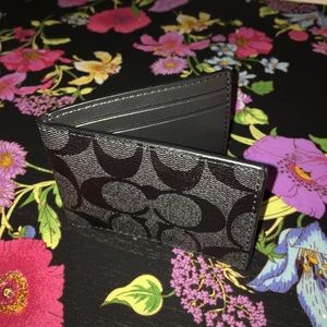 NWOT Mini Coach Pocket Wallet